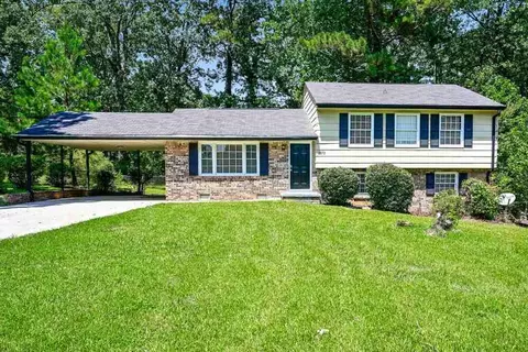 2372 Rolling Rock Dr, Conley, GA 30288