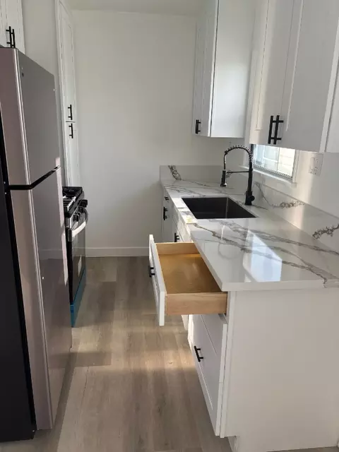 1417 17th St #D, Santa Monica, CA 90404