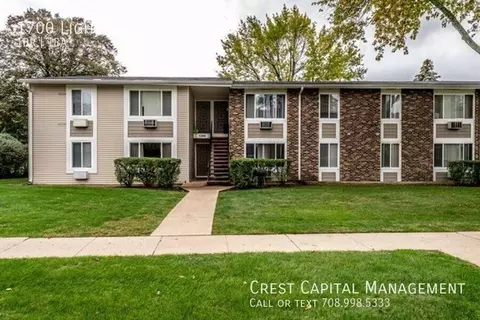 160 0 #101, Oswego, IL 60543