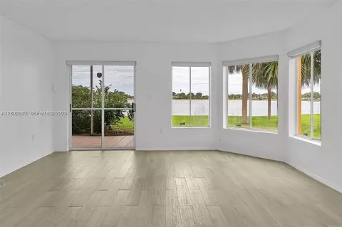 2351 NW 33rd St # 506, Oakland Park, FL 33309