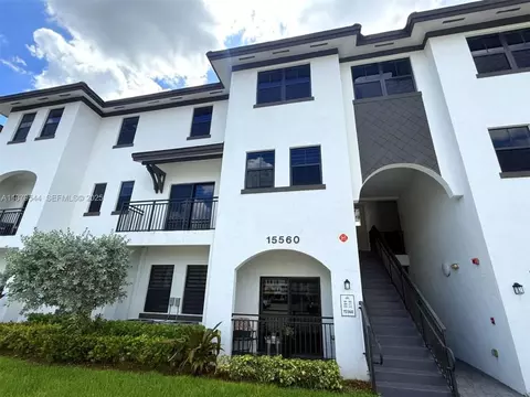 15560 SW 136th St # 209, Country Walk, FL 33196