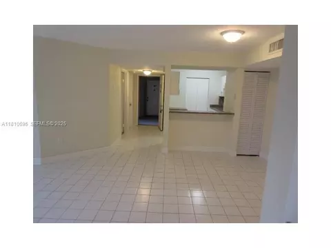 444 NE 206th Ln # 101, Ives Estates, FL 33179