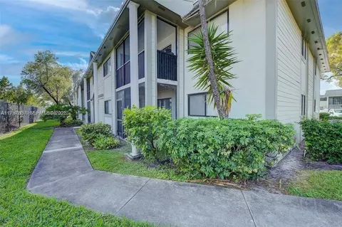 20760 NE 4th Ct # 107, Miami Gardens, FL 33179