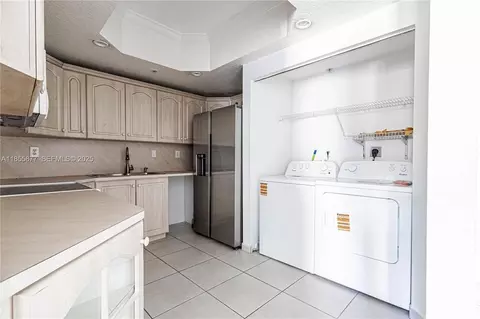 17405 NW 75th Pl # 110, Hialeah, FL 33015