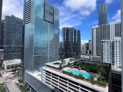 170 SE 14th St # 2107, Miami, FL 33131