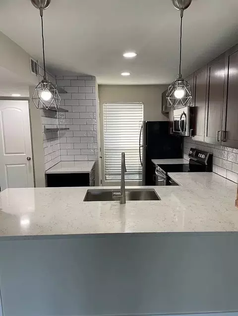 2018 W Rundberg Ln #16C, Austin, TX 78758