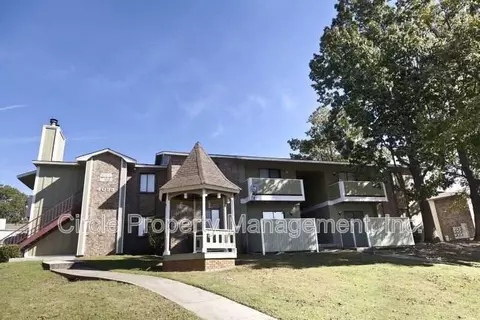 4035 Hunters Ridge Dr SW #4, Huntsville, AL 35802