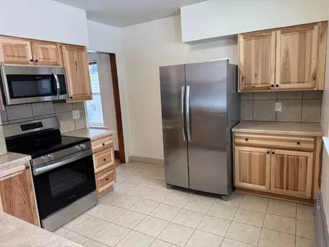 1925 E 3rd St #NA, Duluth, MN 55812