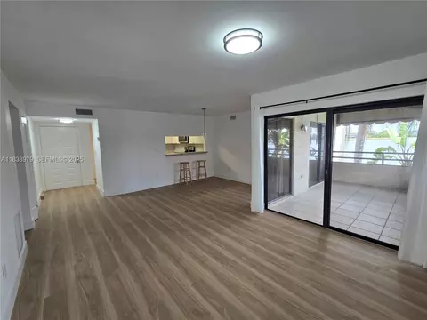 20145 NE 3rd Ct # 12, Ives Estates, FL 33179