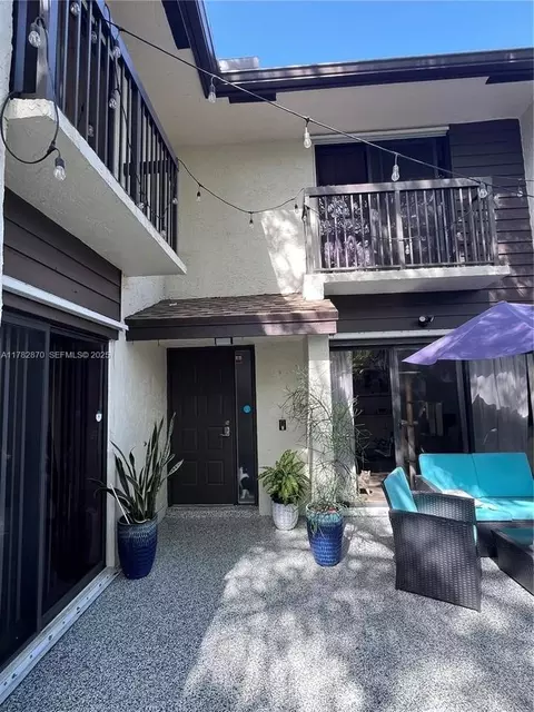 3357 Cocoplum Cir # 33133, Coconut Creek, FL 33063