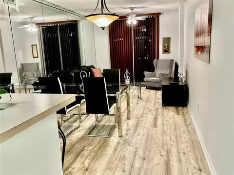 185 SE 14th Ter # 1812, Miami, FL 33131