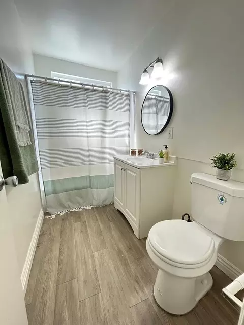 8820 Topanga Canyon Blvd #1, Los Angeles, CA 91304