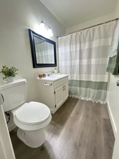 8820 Topanga Canyon Blvd #1, Los Angeles, CA 91304