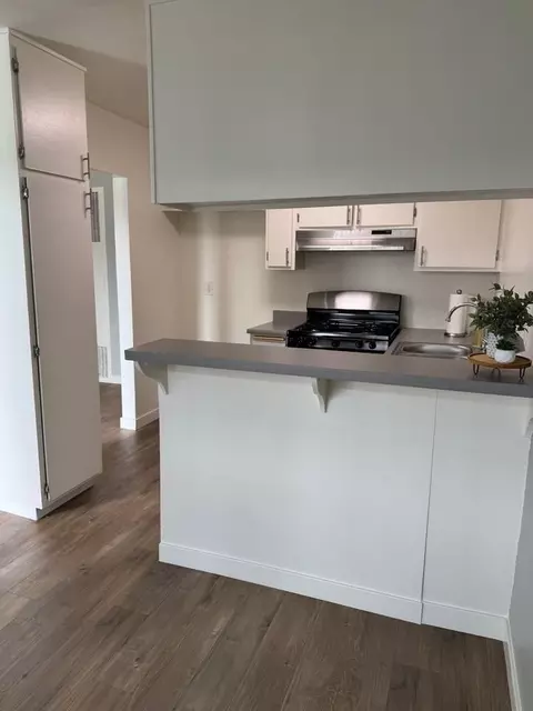 8834 Topanga Canyon Blvd #24, Los Angeles, CA 91304