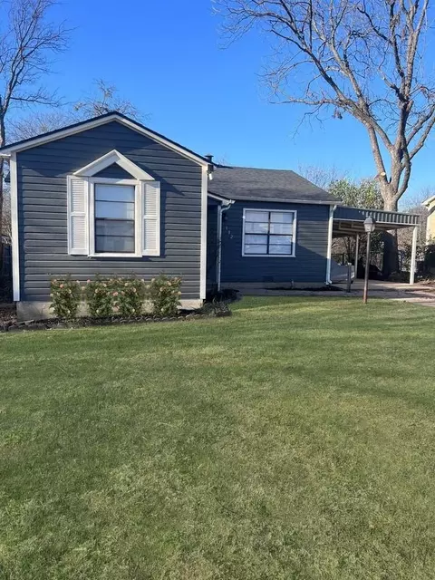132 SE Tarrant Ave, Burleson, TX 76028