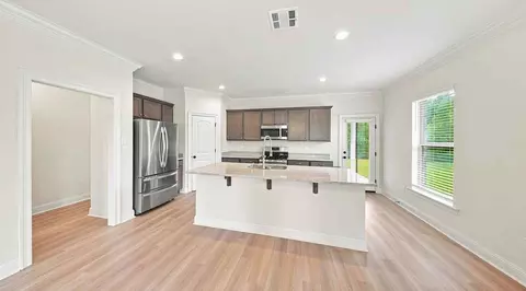 7211 Kenilworth Crossing Ave, Baton Rouge, LA 70820