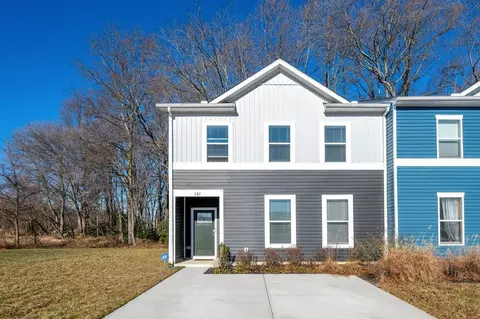 121 Kennison Ln, Dover, DE 19901