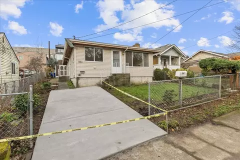 5561 16th Ave S, Seattle, WA 98108
