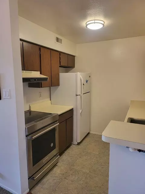 1601 Pennsylvania St NE #2, Albuquerque, NM 87110