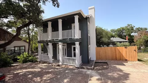 804 E Dean Keeton St, Austin, TX 78705