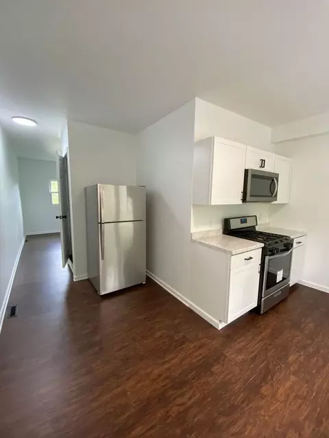 924 Excelsior St, Pittsburgh, PA 15210