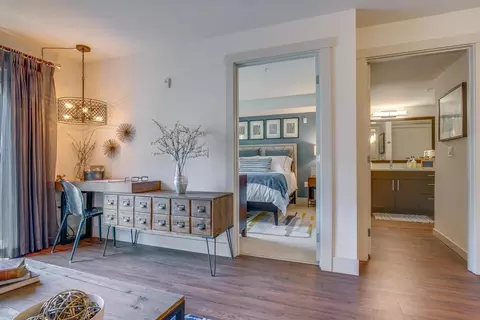 10655 Main St, Bellevue, WA 98004