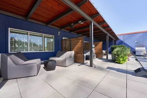 10655 Main St, Bellevue, WA 98004