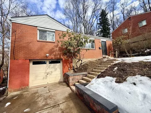 630 Dornbush St, Pittsburgh, PA 15221