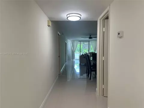 3520 Oaks Way # 108, Pompano Beach, FL 33069