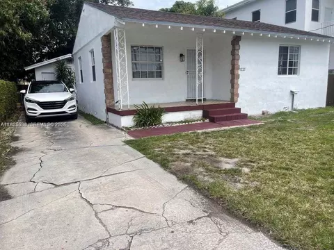 1225 NW 45th St # FRONT, Miami, FL 33142