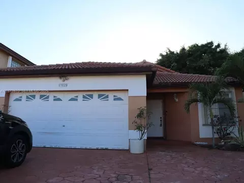 19820 NW 86th Ave, Hialeah, FL 33015