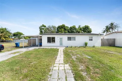 1111 NE 211th Ter, Miami, FL 33179