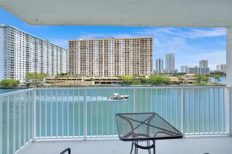 4000 NE 169th St #501, North Miami Beach, FL 33160