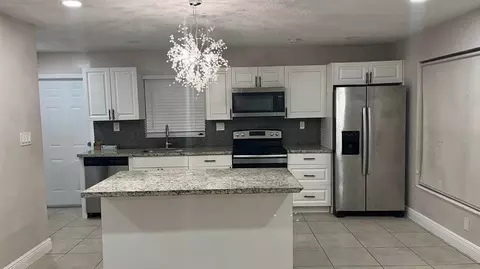 2001 NE 2nd Ter, Pompano Beach, FL 33060