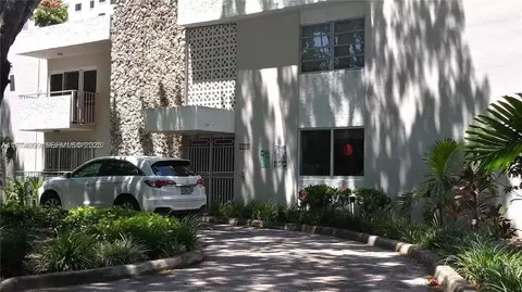 1235 Mariposa Ave #10, Coral Gables, FL 33146