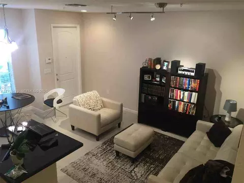 283 SW 7th Ct #283, Pompano Beach, FL 33060