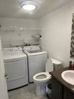 4081 Forest Hill Dr #4081, Hollywood, FL 33026