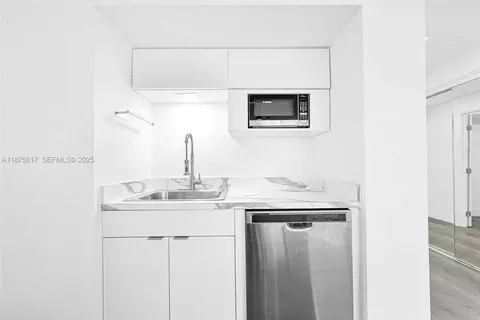 1000 West Ave #224, Miami Beach, FL 33139