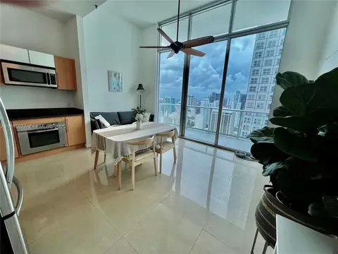 300 S Biscayne Blvd #PH, Miami, FL 33131