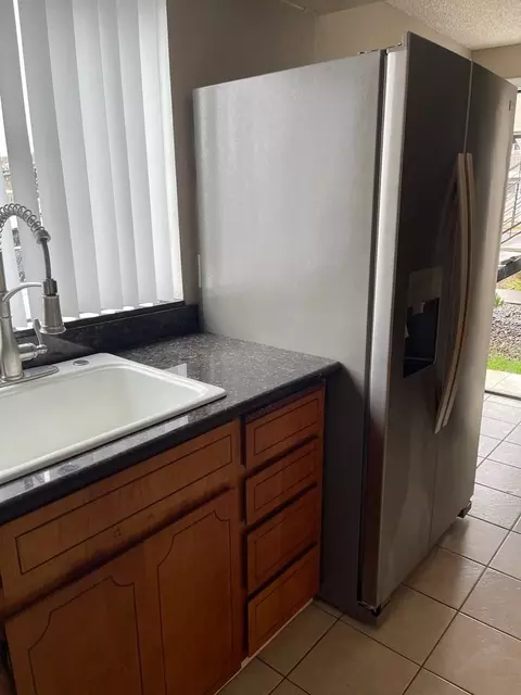 3301 D St NE #16, Salem, OR 97301