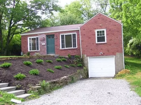 1220 Colonial Ln, Bethel Park, PA 15102