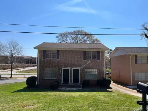 389 Mimosa Dr, Buford, GA 30518