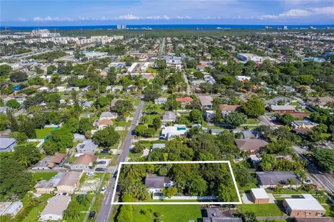 229 SW 3rd Pl, Dania Beach, FL 33004