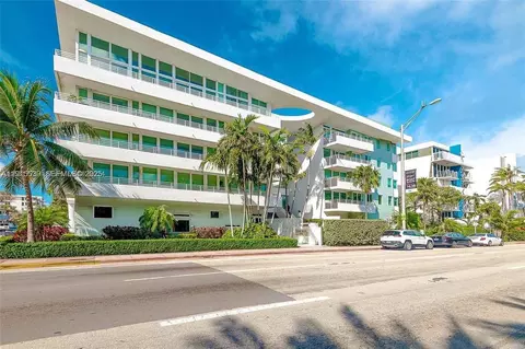 7800 Collins Ave #303, Miami Beach, FL 33141