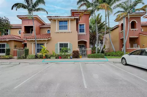 814 SW 143rd Ter #208, Pembroke Pines, FL 33027