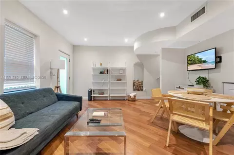 927 Euclid Ave #6, Miami Beach, FL 33139
