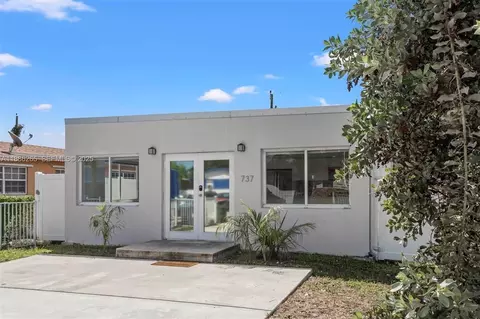737 NW 4th St, Hallandale Beach, FL 33009