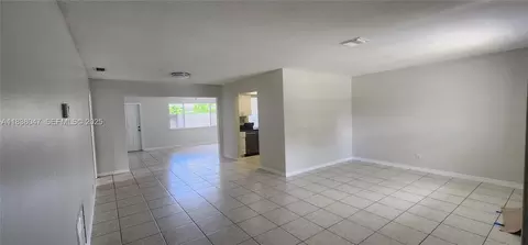 7220 NW 16th St, Plantation, FL 33313