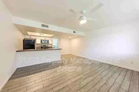 8842 N 8th St #103, Phoenix, AZ 85020