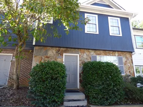 1945 Padgett Dr, Austell, GA 30106